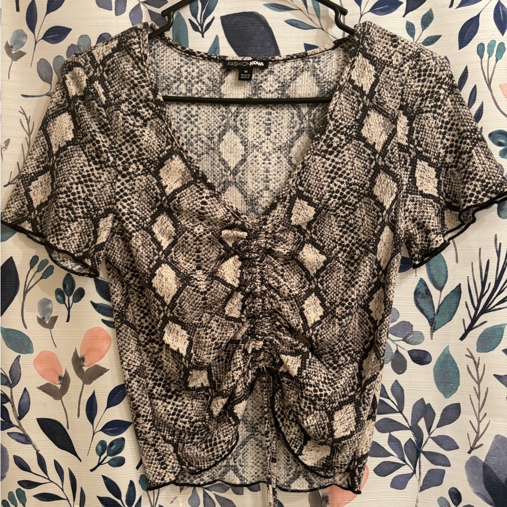 FashionNova Top